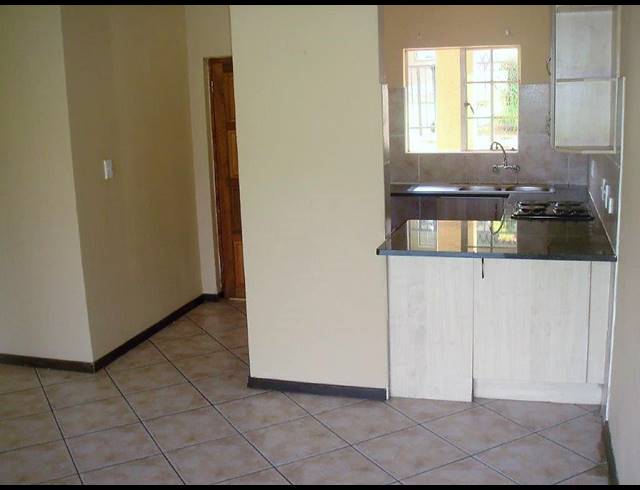 2 BEDROOM APARTMENT RENTED IN WILGEHEUWEL